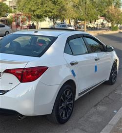 تۆیۆتا کۆرۆلا